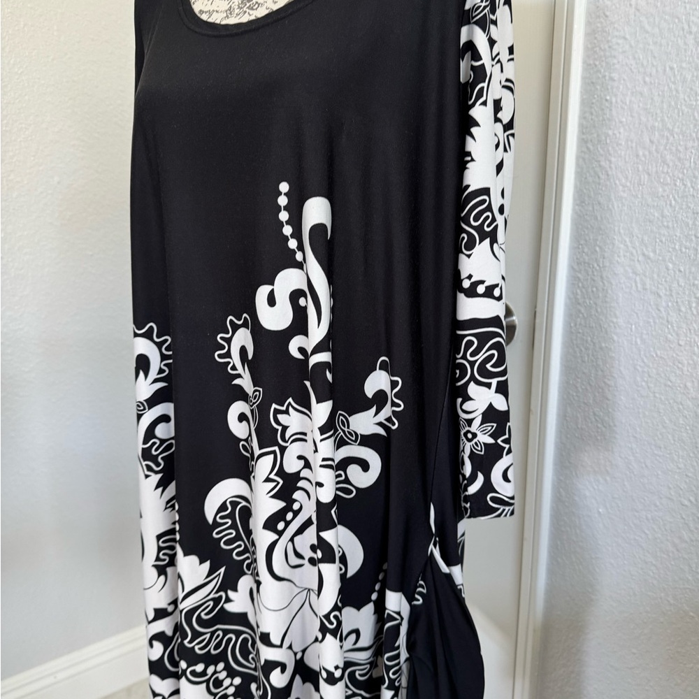 White Mark Charcoal and Ebony Blouse 1 - Picture 3 of 9